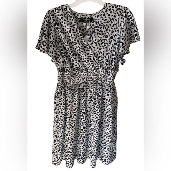 Mirol White & Black Floral Dress Small NWT Effortless Day-to-Night Style - Picture 3 of 10